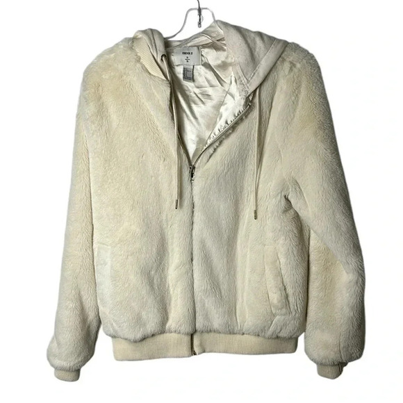 Faux  fur bomber jacket hoodie, zipper, LIKE NEW, cream,detachable hood,mob wife - Picture 3 of 14